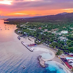 Decameron Club Caribbean Runaway Bay, Ramada Station touristique